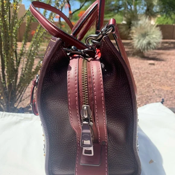 Coach Rogue 30 - Picture 4 of 7